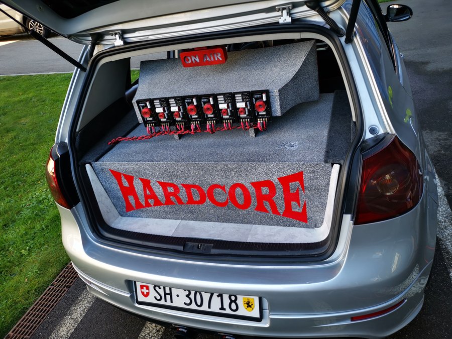 audio-vw-pegel-golf-hardcore-2.jpg